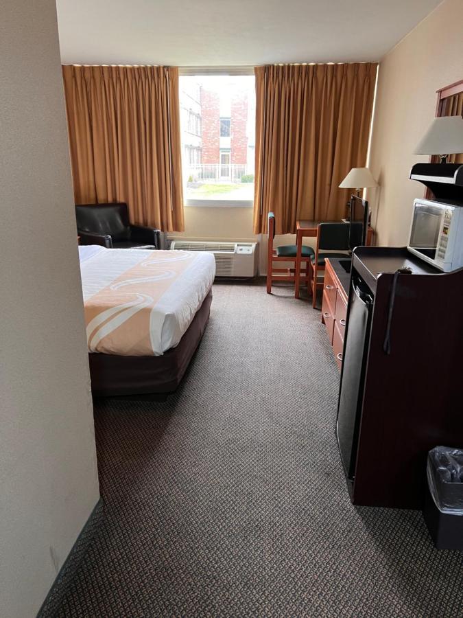Quality Inn Hermitage Экстерьер фото