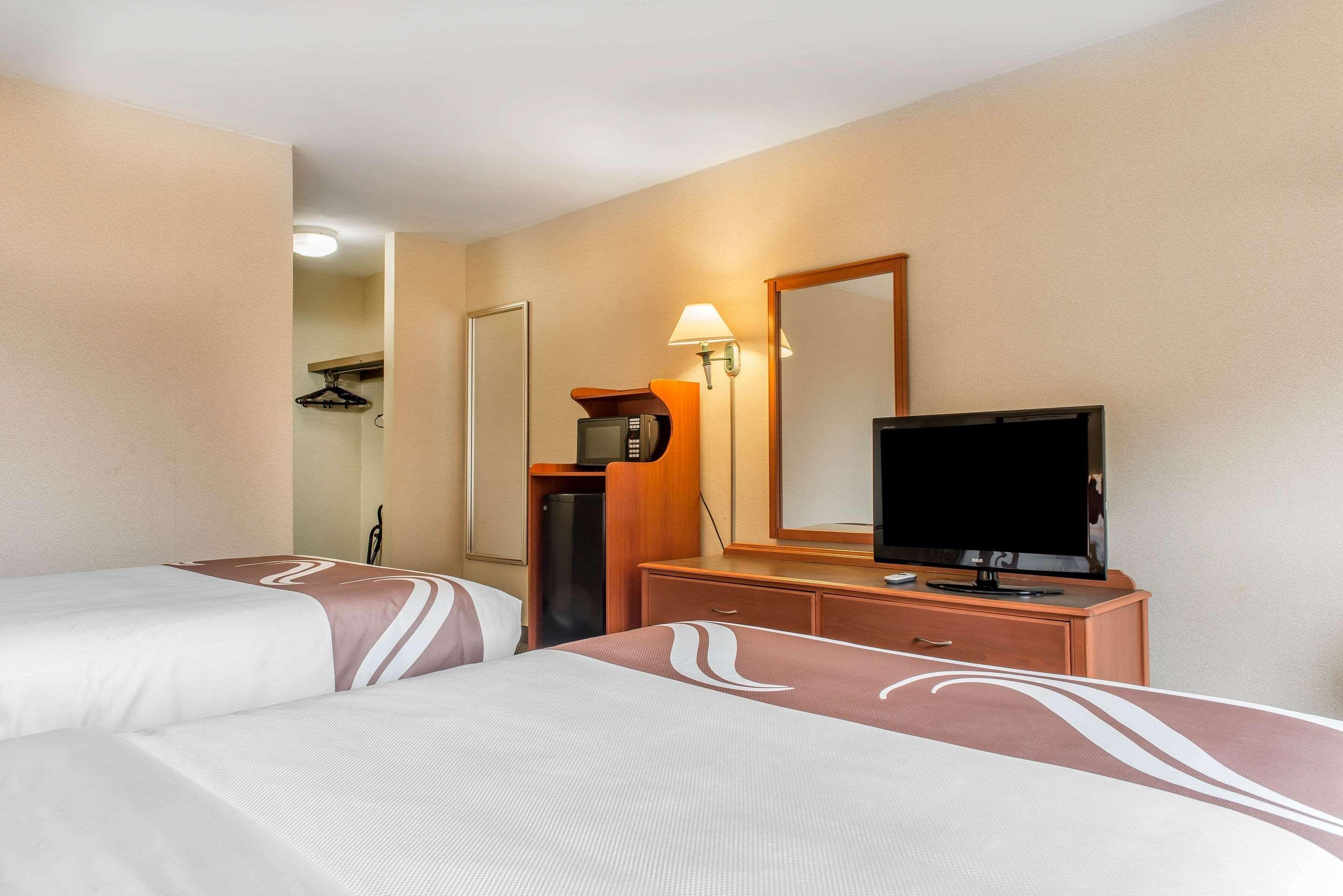 Quality Inn Hermitage Экстерьер фото
