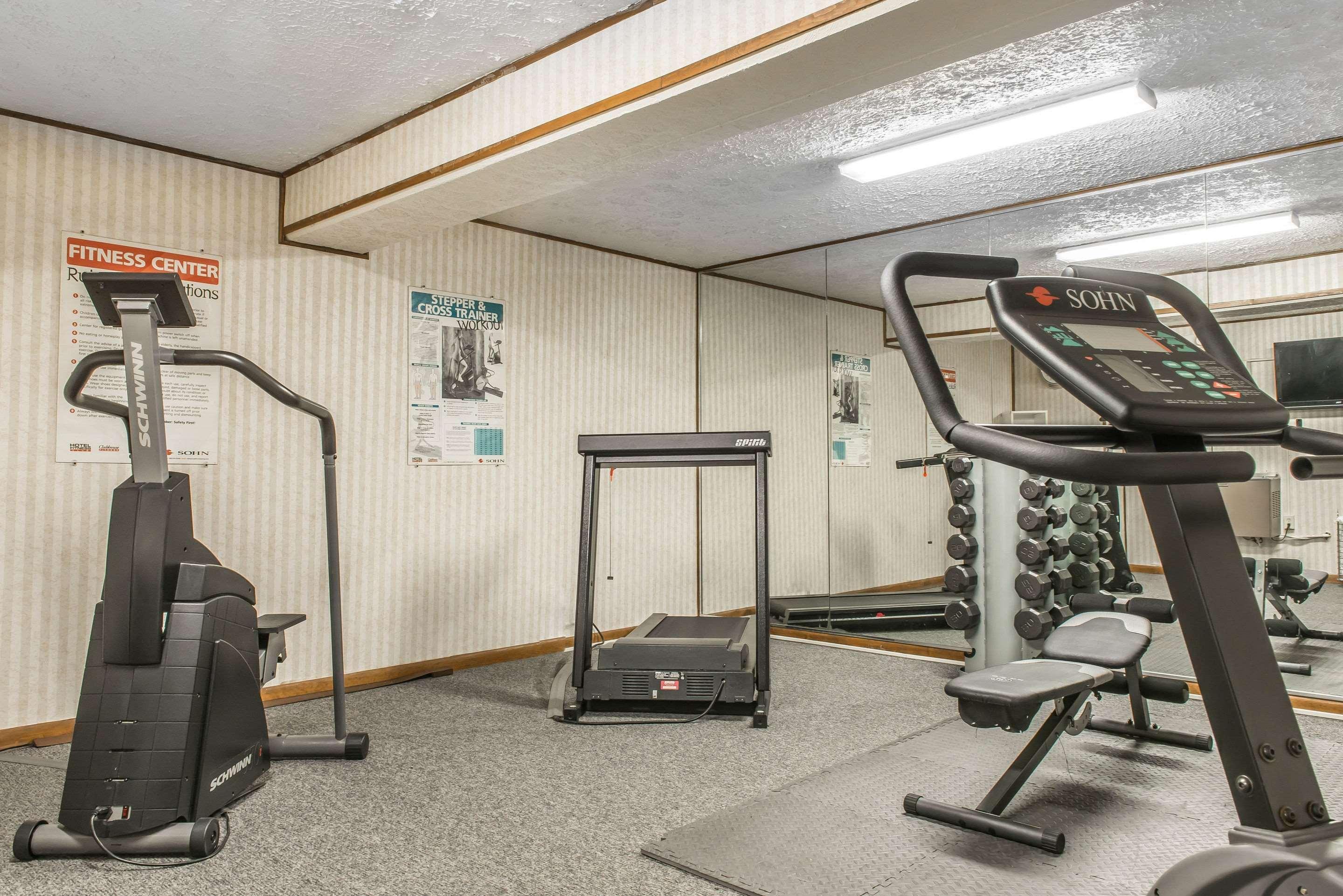 Quality Inn Hermitage Экстерьер фото