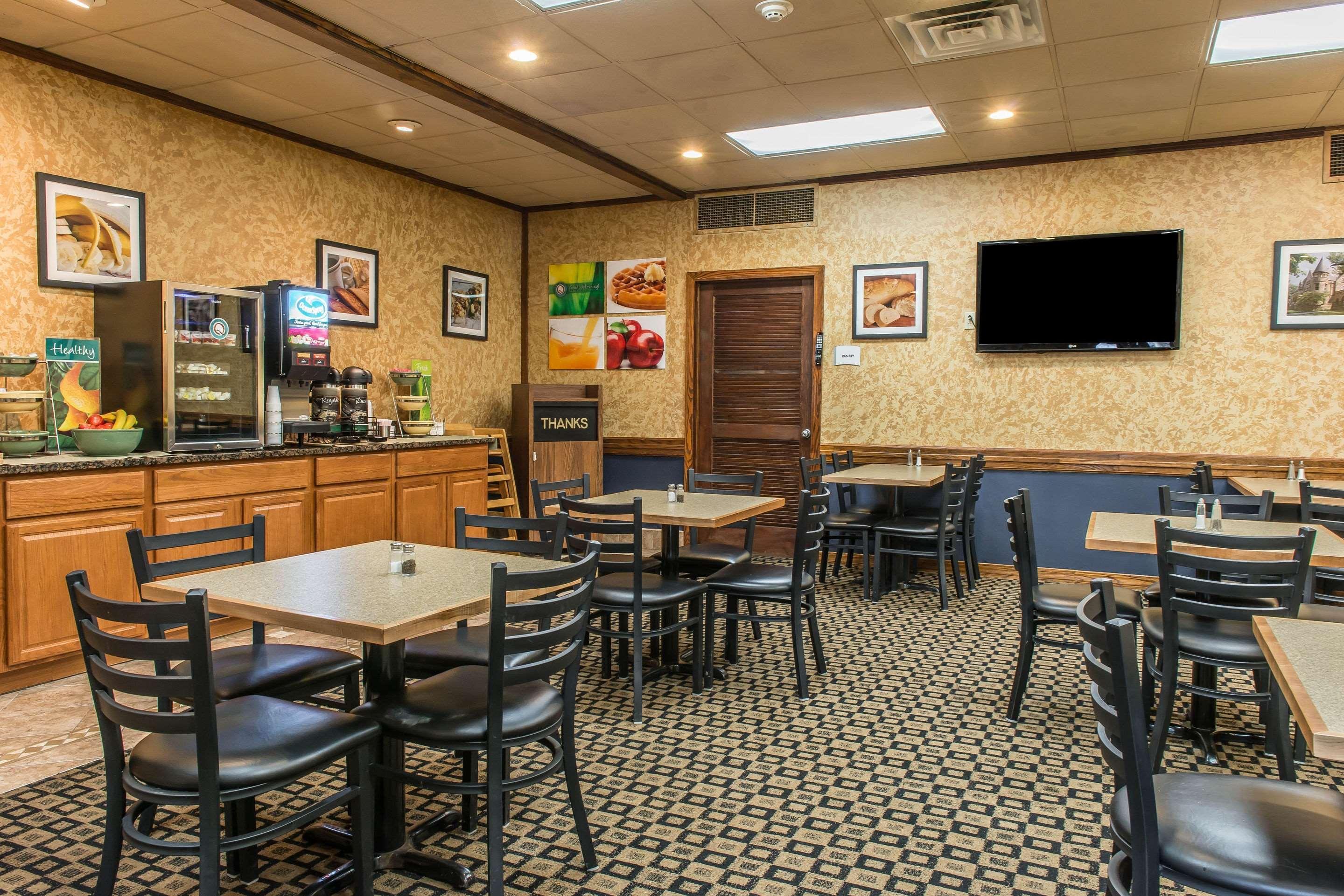 Quality Inn Hermitage Экстерьер фото