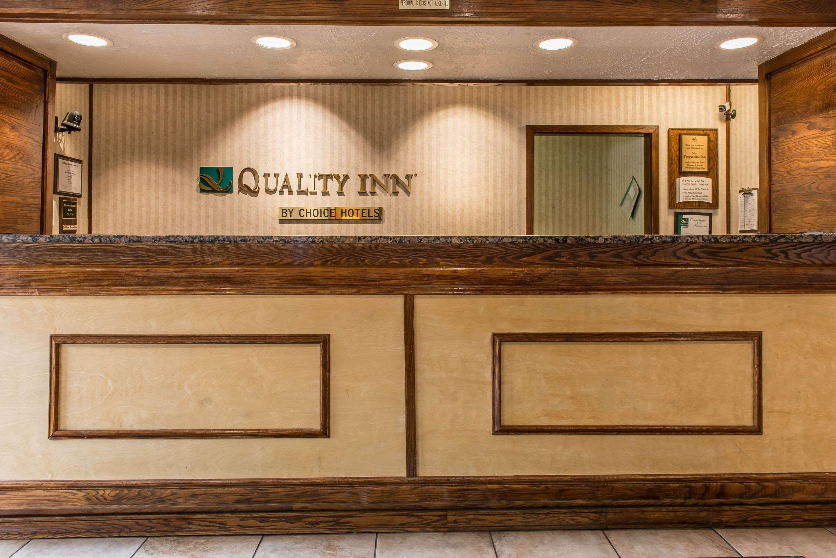 Quality Inn Hermitage Экстерьер фото